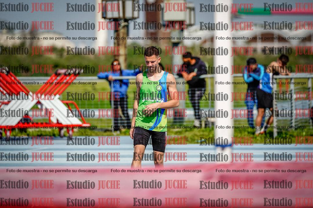 Fotos del salto en alto de varones