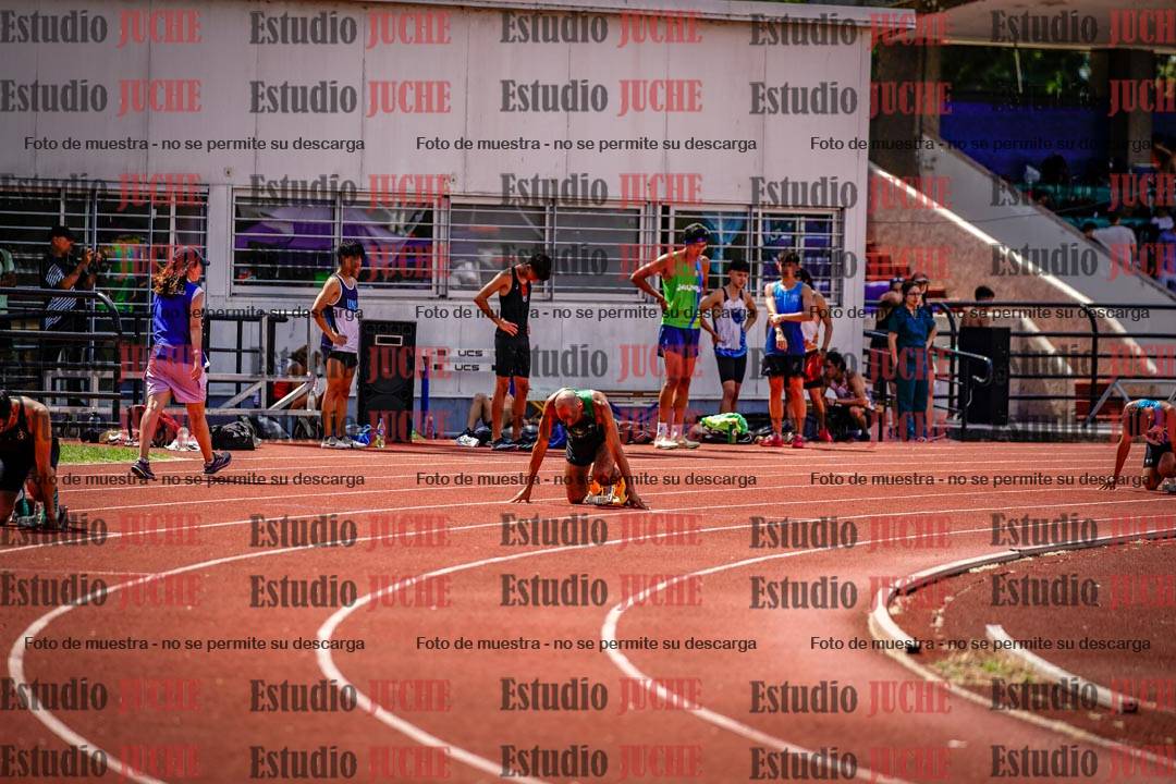 Fotos de los 400 m llanos de varones