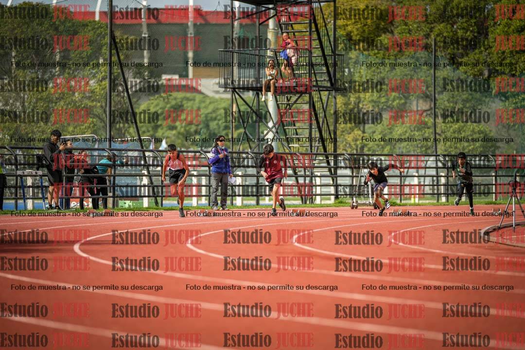 Fotos de los 150 m llanos de varones