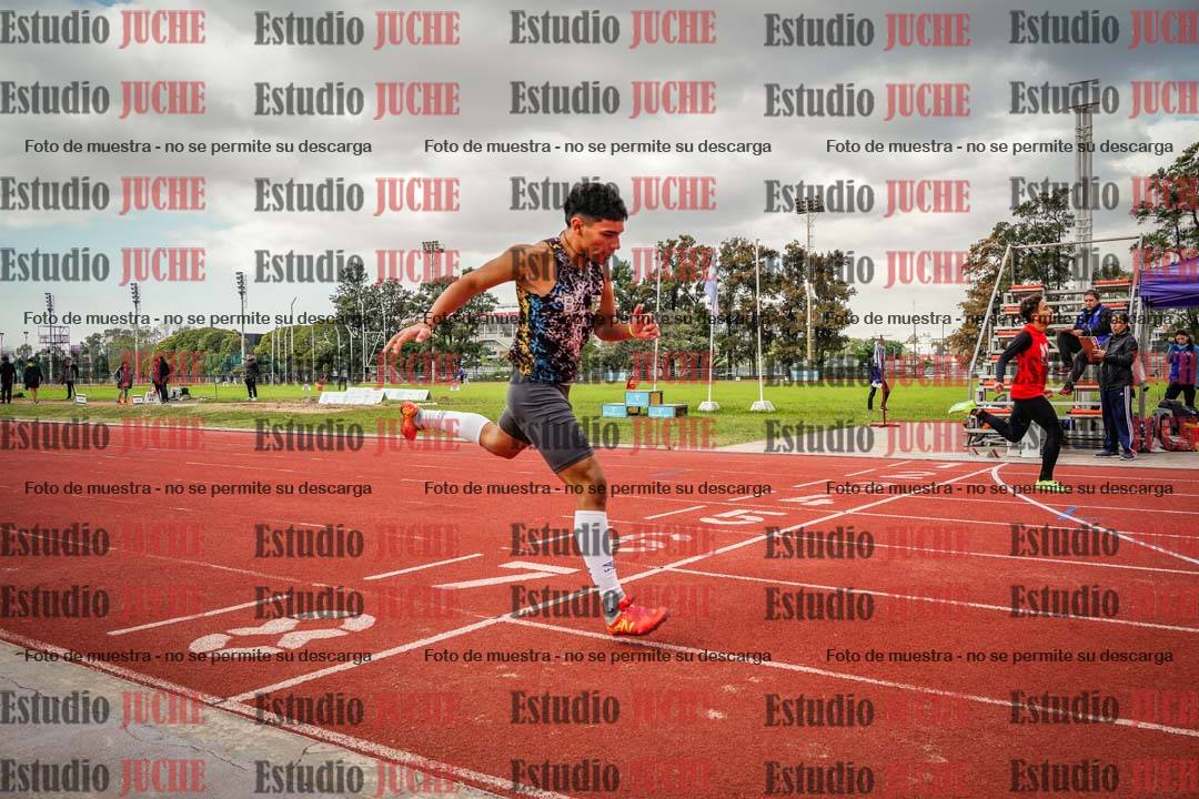 Fotos de los 400 m llanos de varones