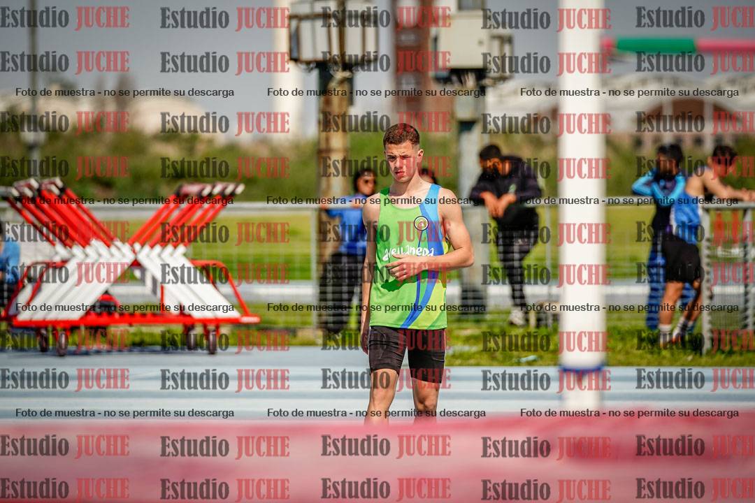 Fotos del salto en alto de varones