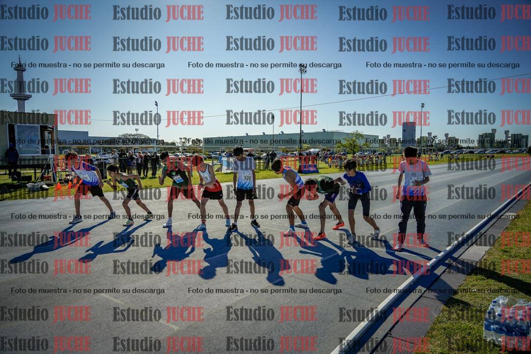 Fotos de los 2000 m llanos de varones