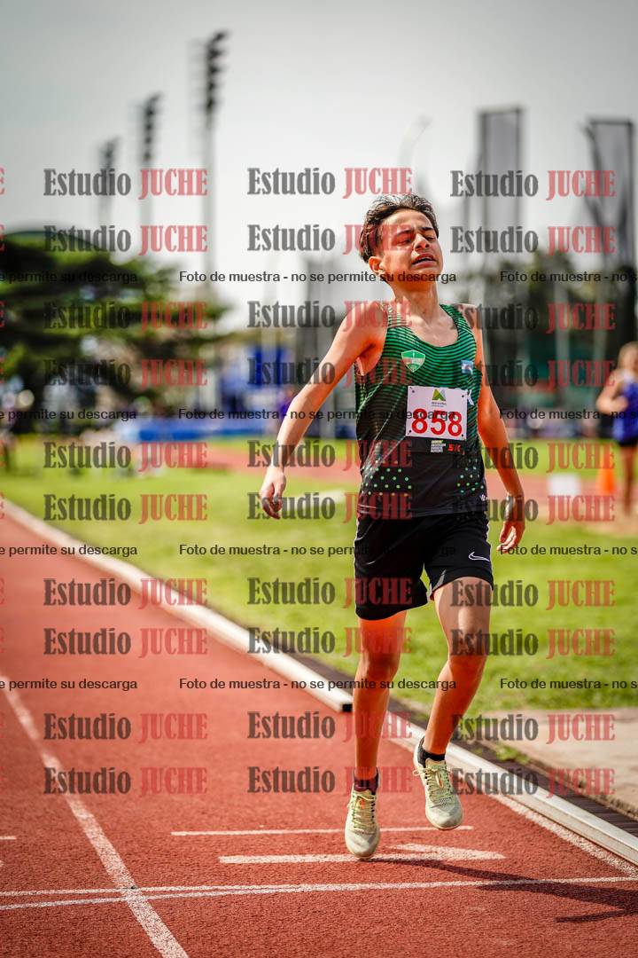Fotos de los 600 m llanos de varones