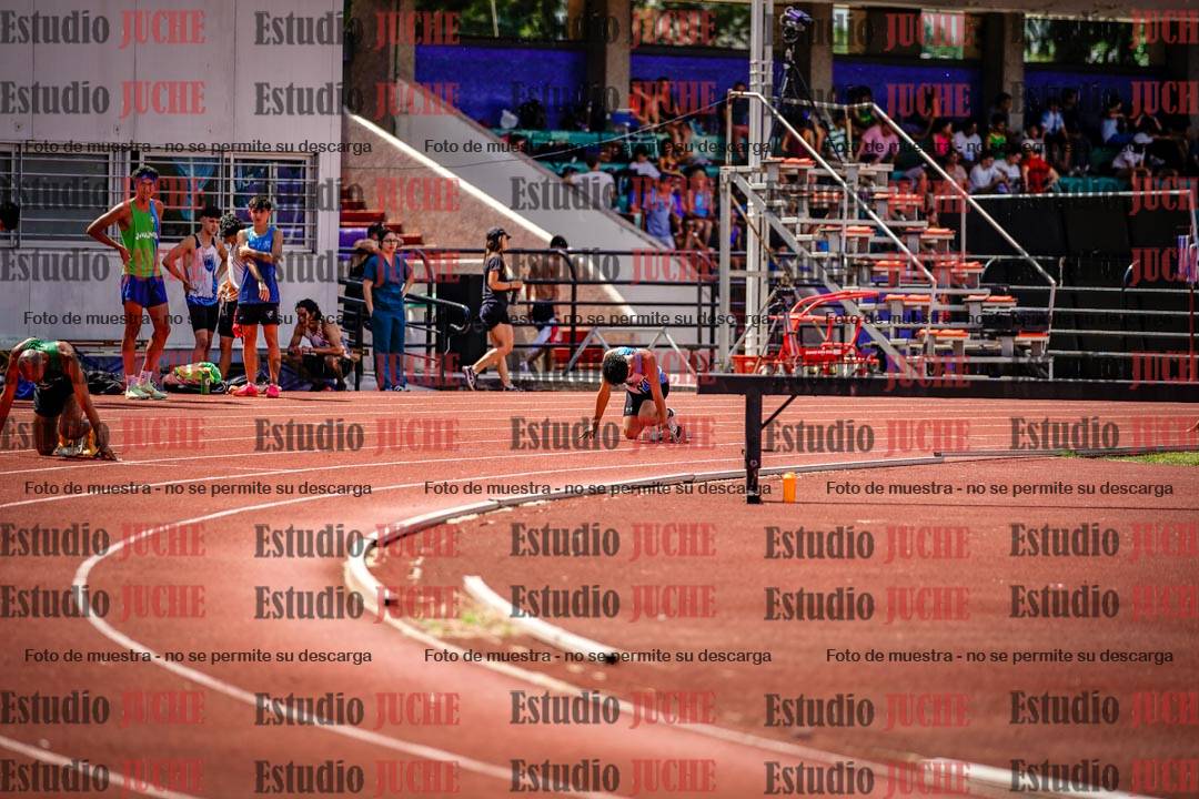 Fotos de los 400 m llanos de varones