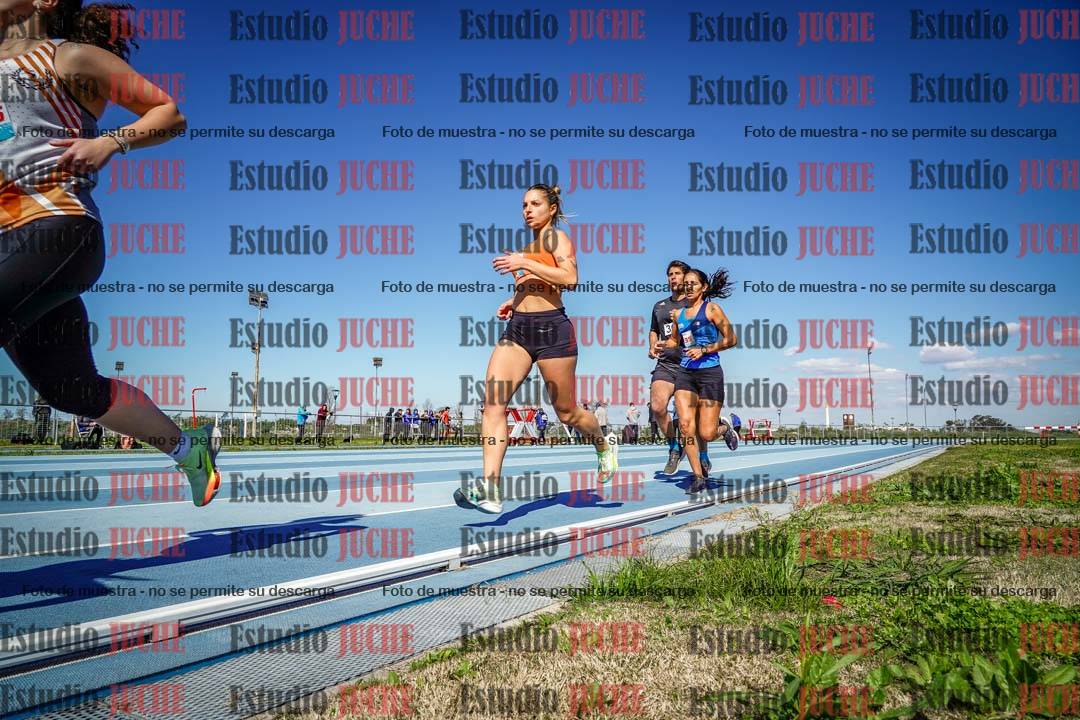Fotos de los 5000 m llanos de mujeres y varones