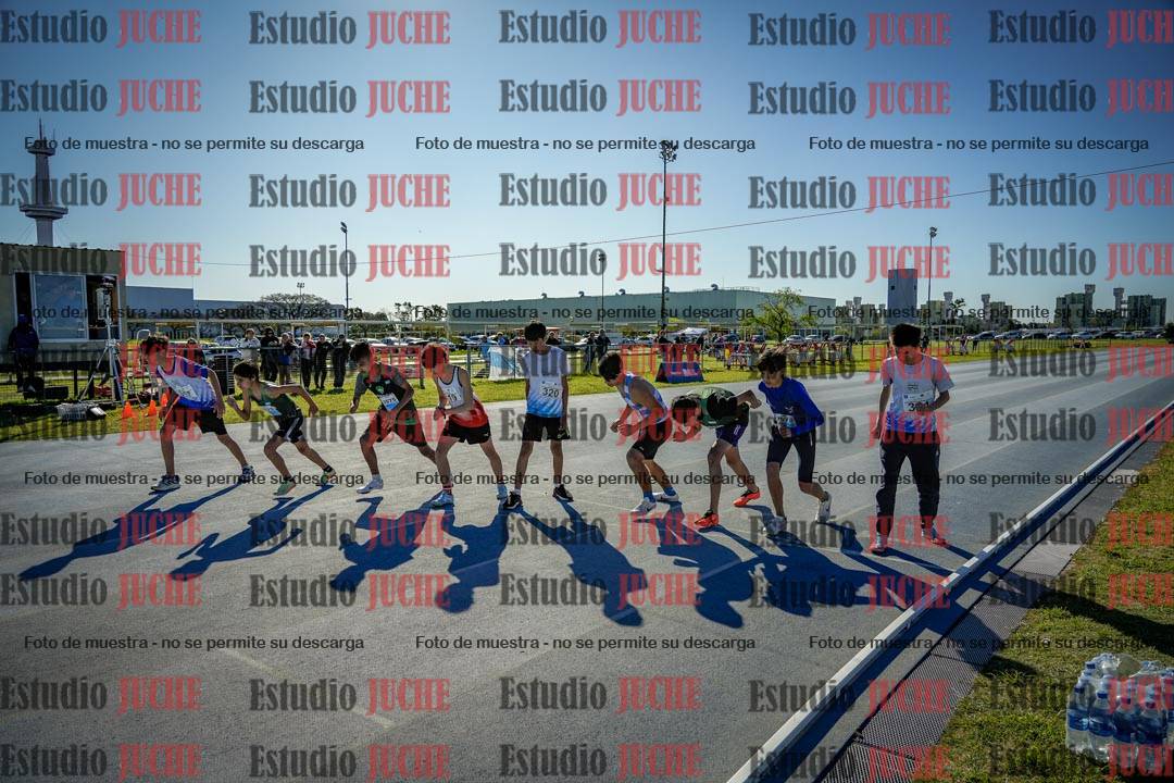 Fotos de los 2000 m llanos de varones