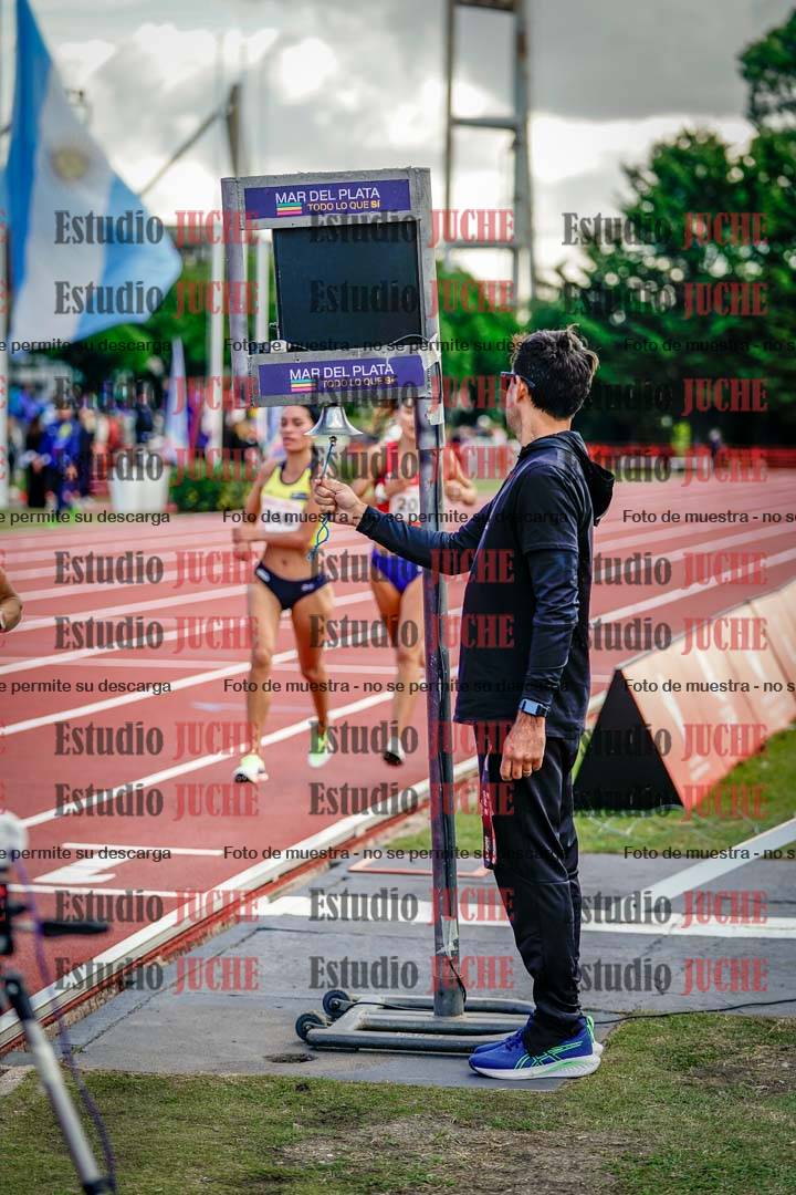 Fotos de algunos extras y podios del día 3
