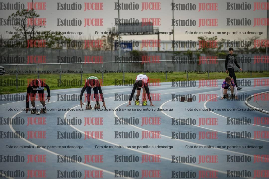 Fotos de los 150 m llanos de varones - U14