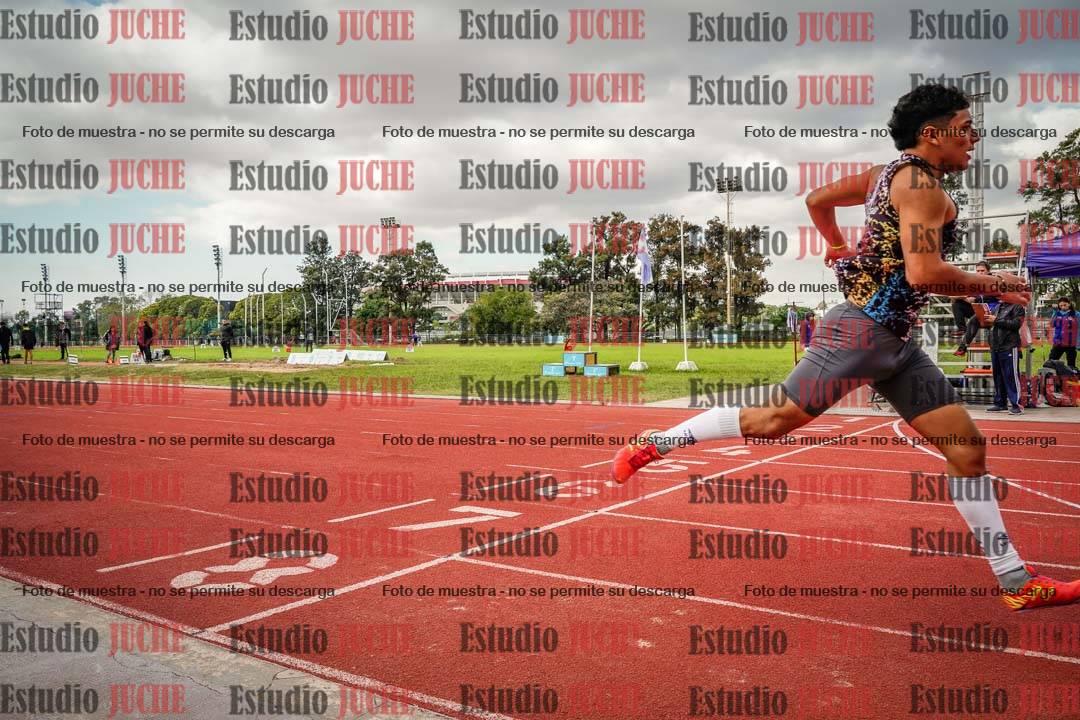 Fotos de los 400 m llanos de varones