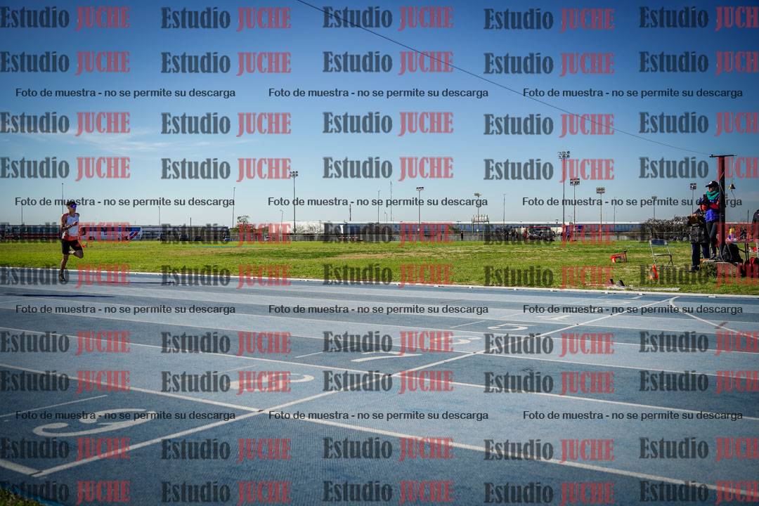 Fotos de los 400 m llanos de varones