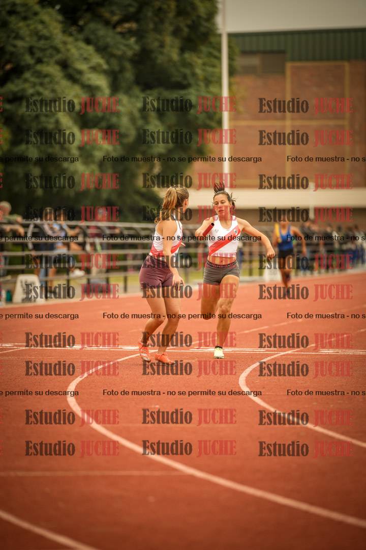 Fotos de las Postas 4x400 m de mujeres