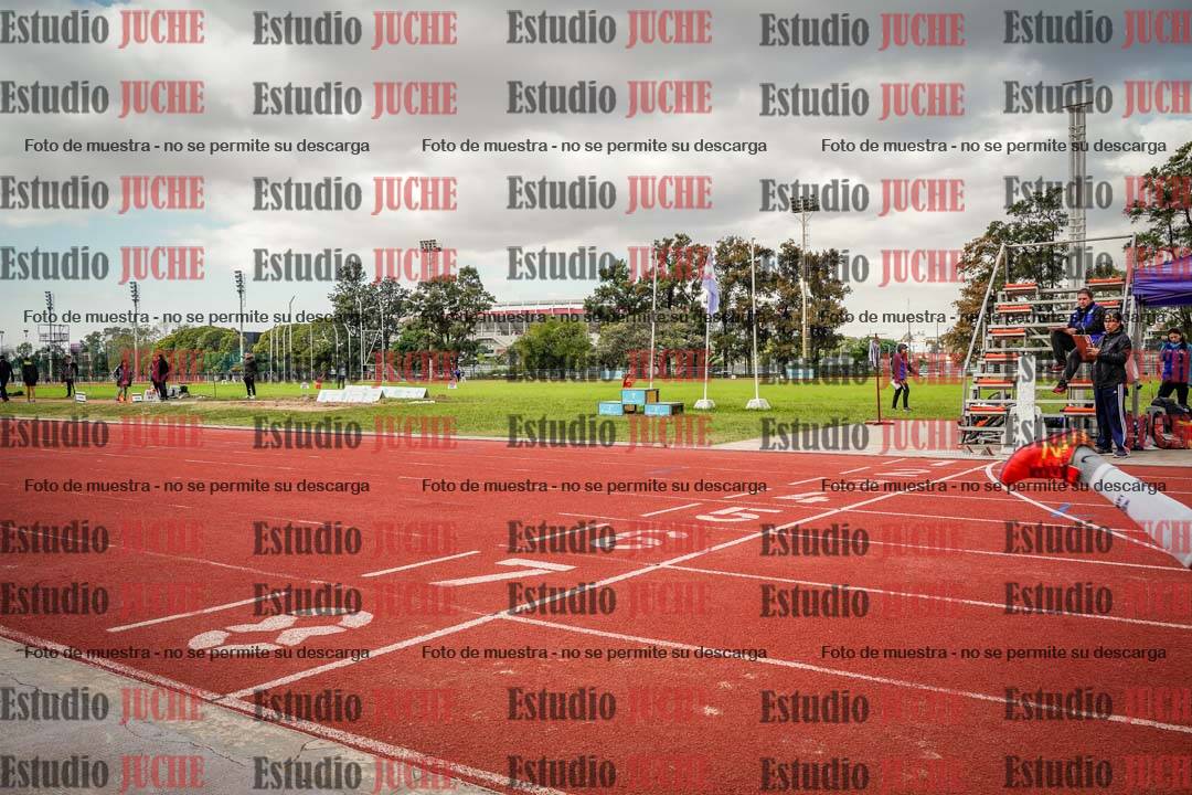 Fotos de los 400 m llanos de varones
