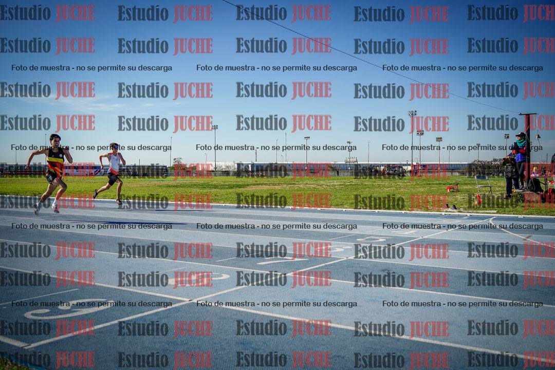 Fotos de los 400 m llanos de varones