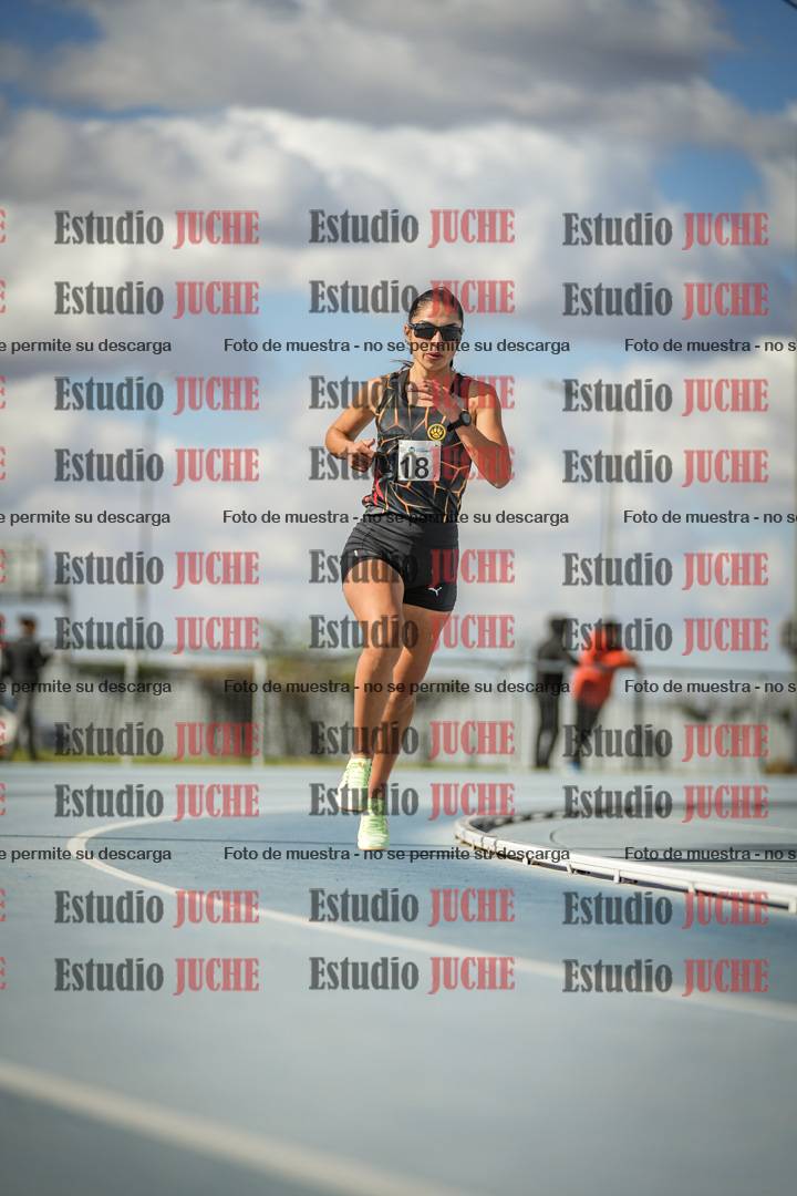 Fotos de los 5000 m llanos de mujeres