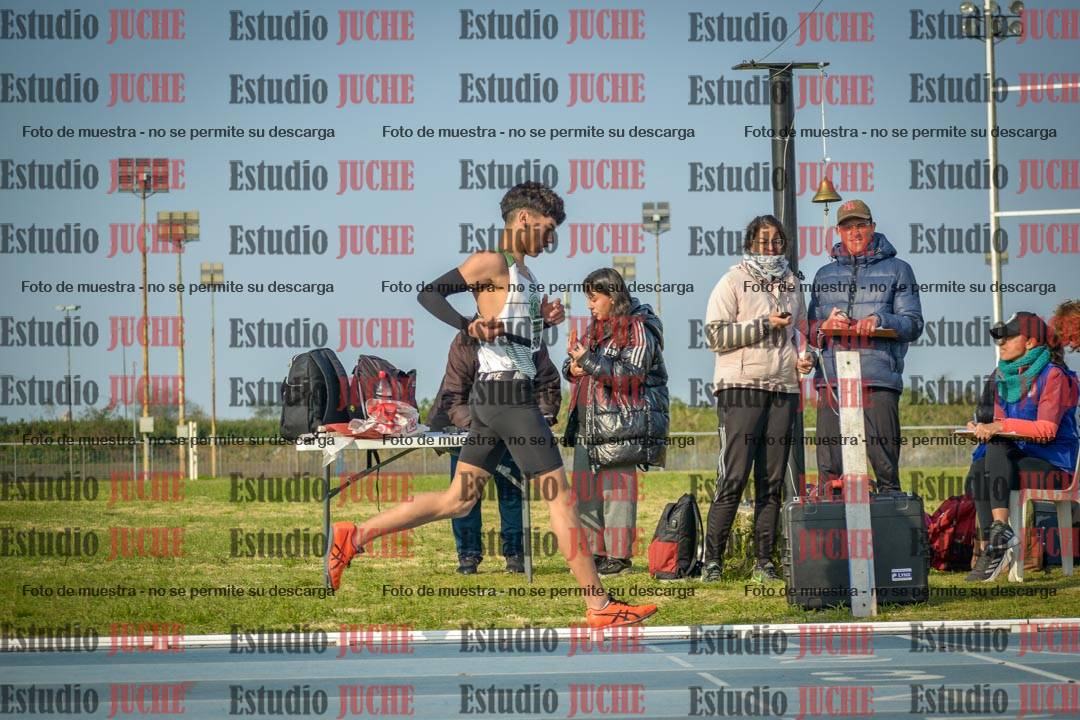 Fotos de los 3000 m llanos de varones