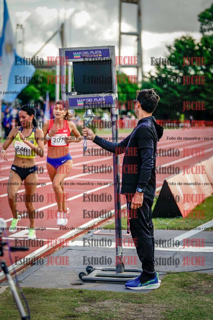 Fotos de algunos extras y podios del día 3