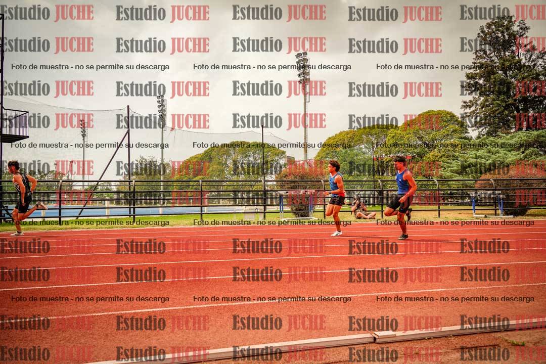 Fotos de los 200 m llanos de varones
