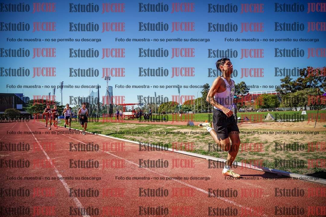 Fotos de los 600 m llanos de varones