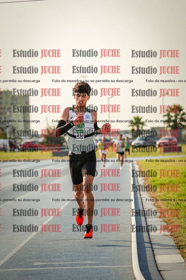 Fotos de los 3000 m llanos de varones