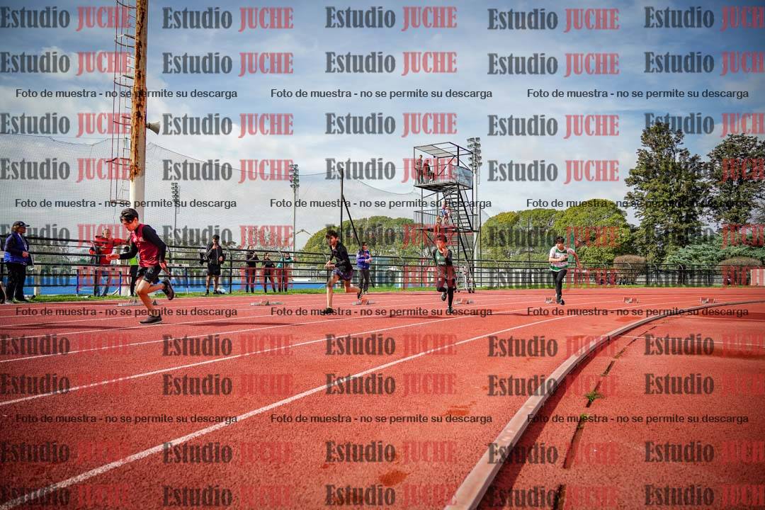 Fotos de los 150 m llanos de varones