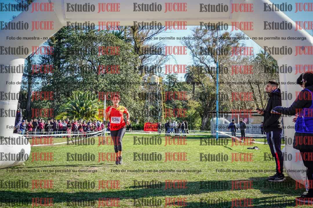 Fotos de la llegada del cross de 6000 m