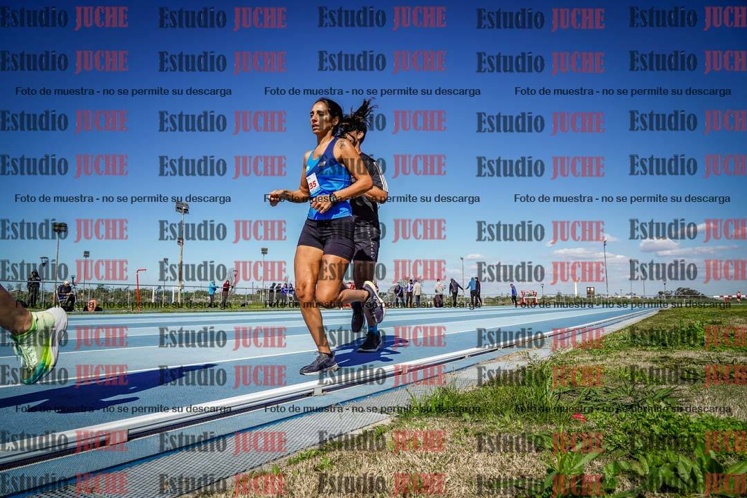 Fotos de los 5000 m llanos de mujeres y varones