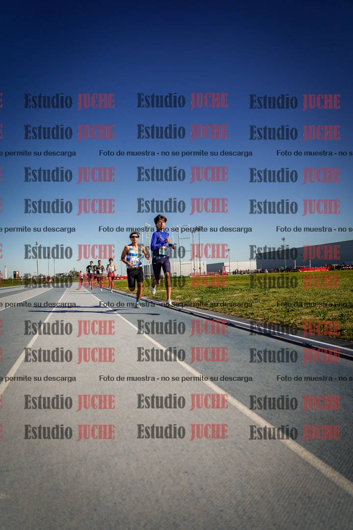 Fotos de los 2000 m llanos de varones