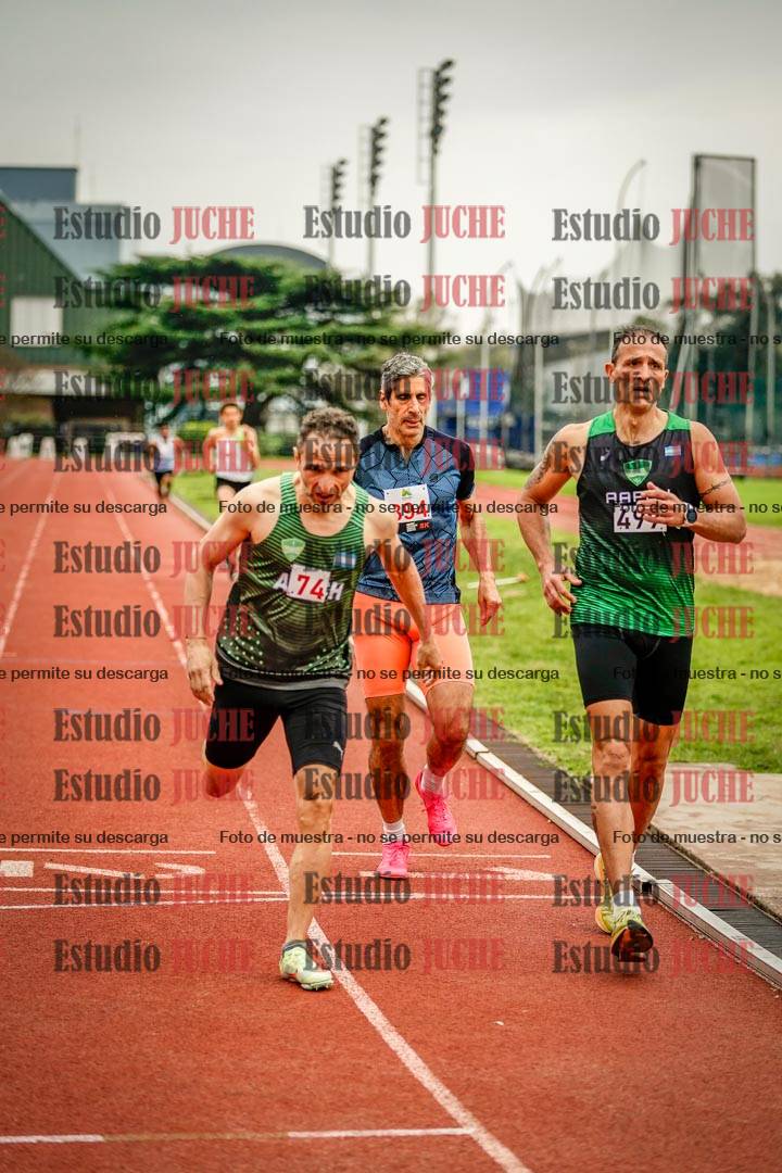 Fotos de los 800 m llanos de varones