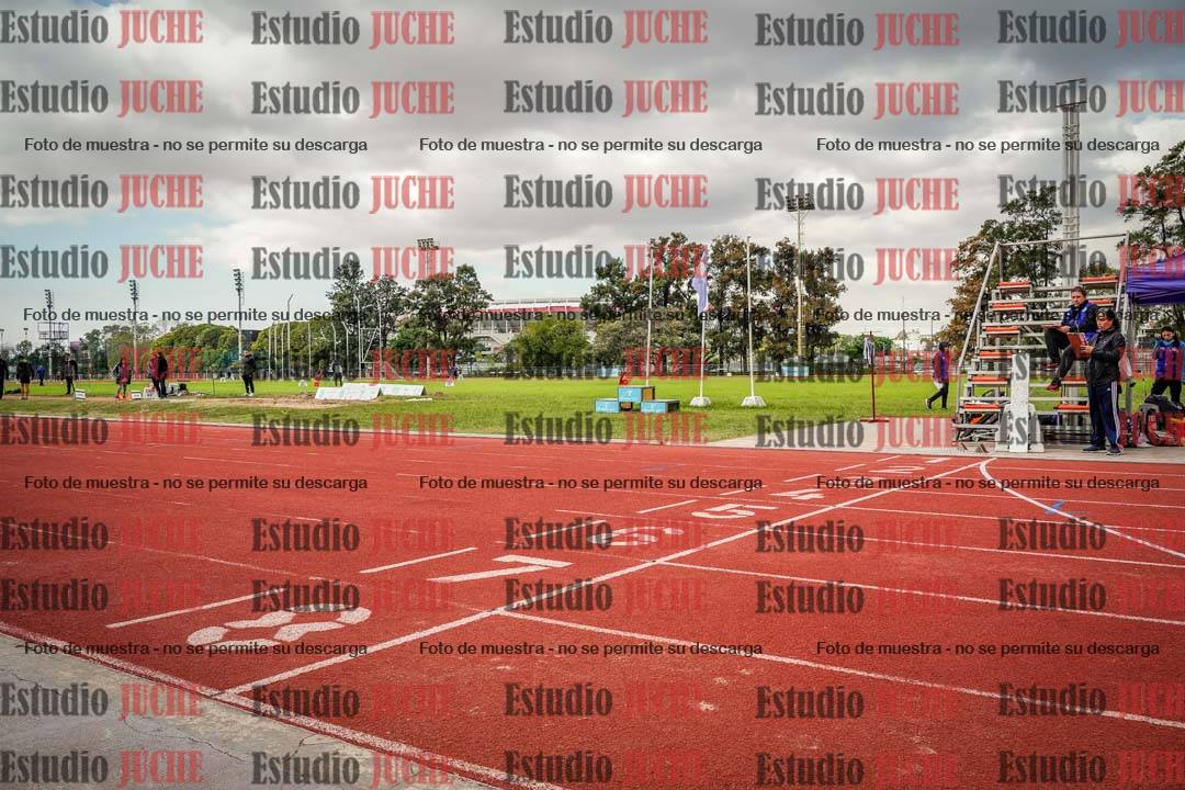 Fotos de los 400 m llanos de varones