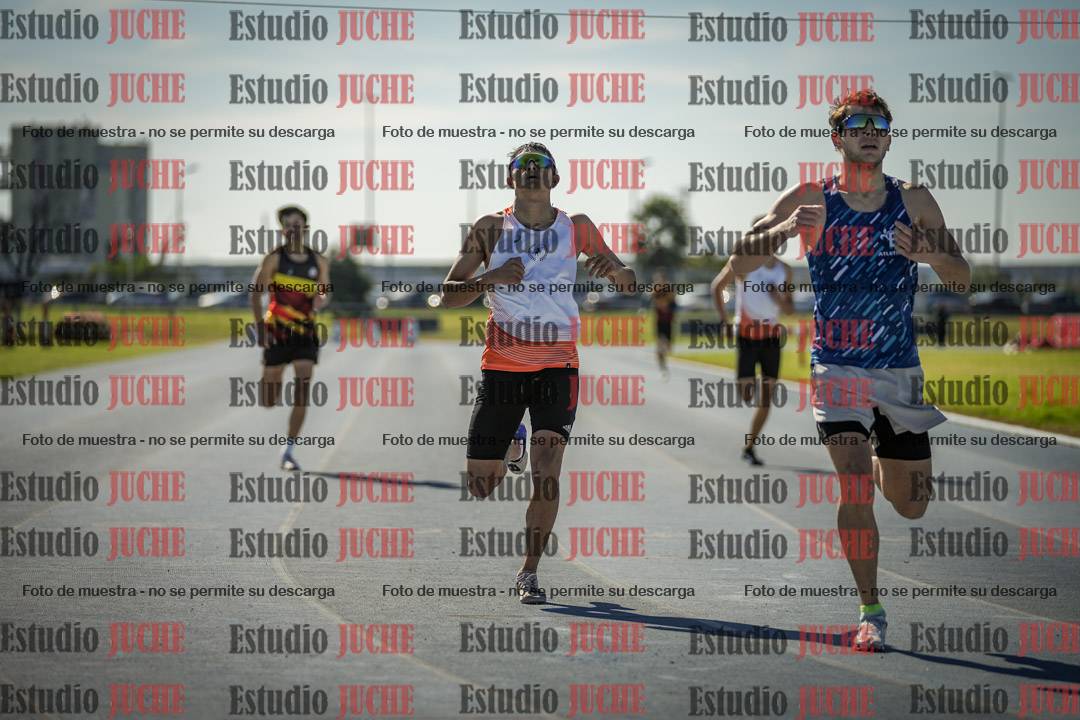 Fotos de los 400 m llanos de varones