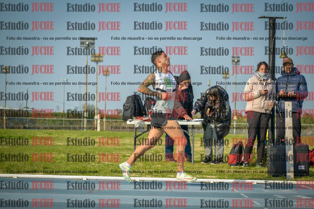 Fotos de los 3000 m llanos de varones