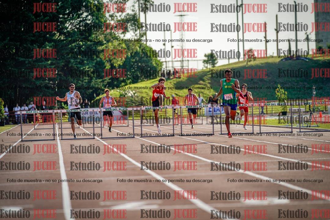 Fotos de los 400 m con vallas de varones