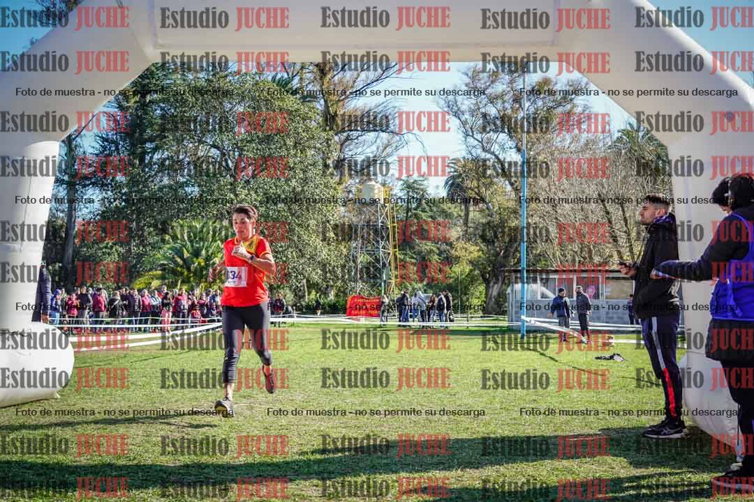 Fotos de la llegada del cross de 6000 m