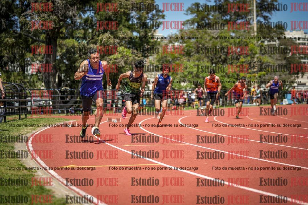 Fotos de los 200 m llanos de varones