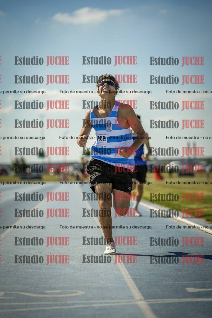 Fotos de los 600 m llanos de varones