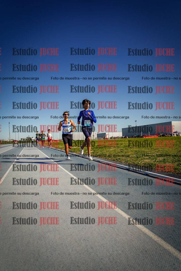 Fotos de los 2000 m llanos de varones