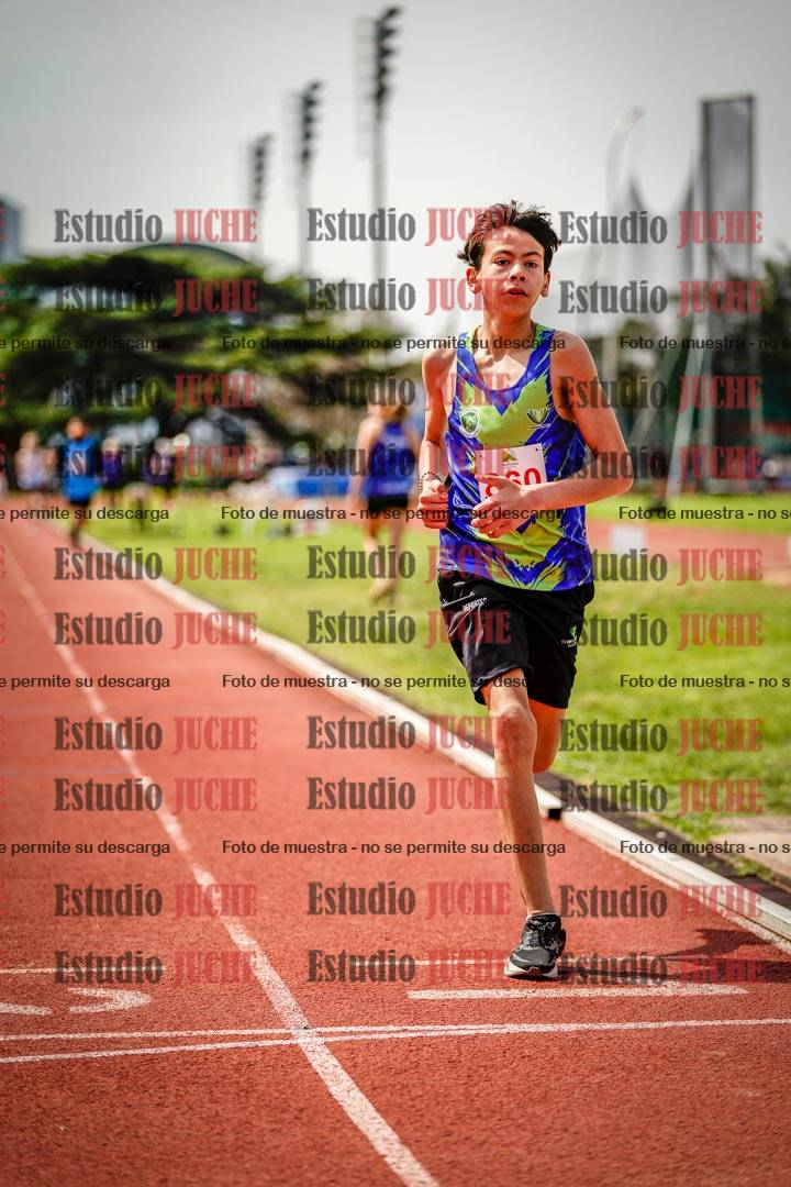 Fotos de los 600 m llanos de varones