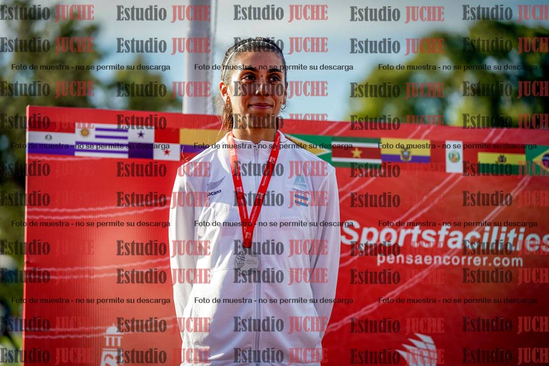Fotos de algunos extras y podios del día 2
