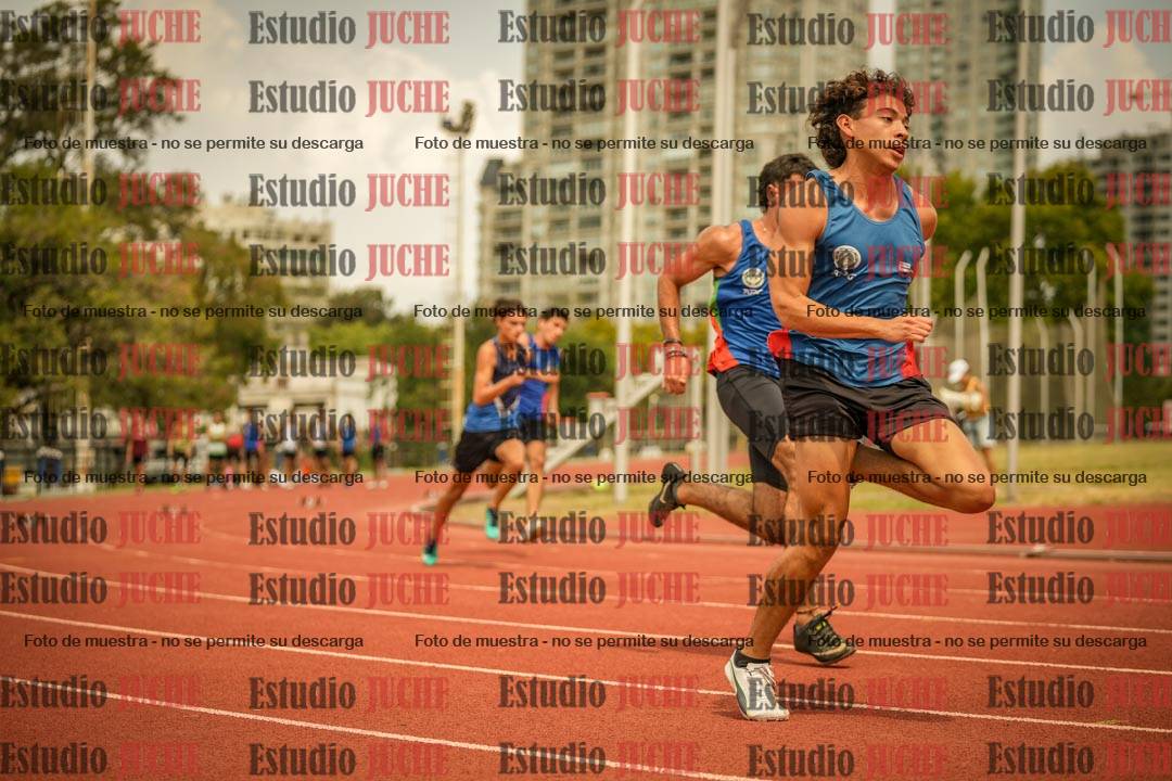 Fotos de los 200 m llanos de varones