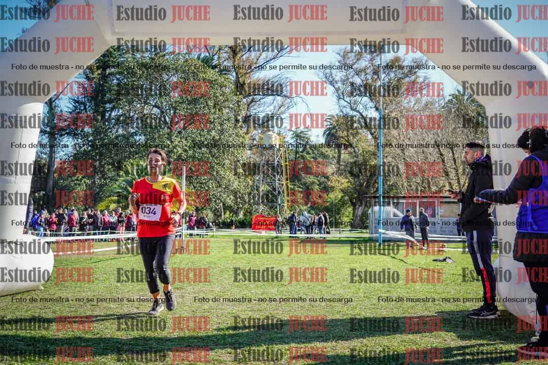 Fotos de la llegada del cross de 6000 m