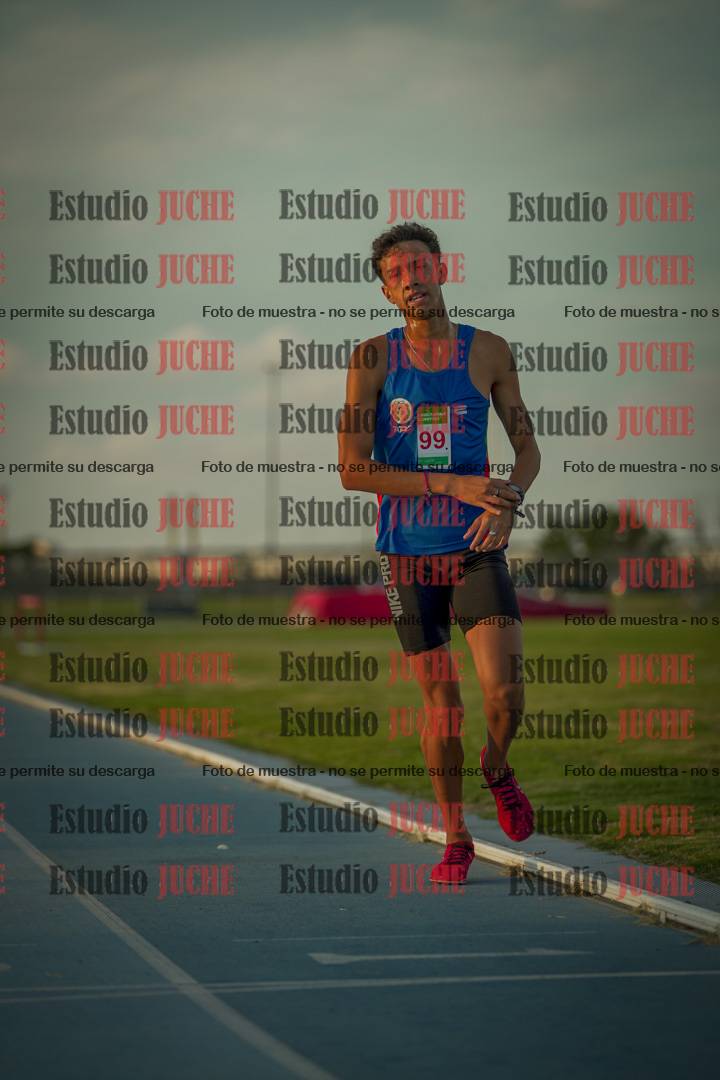 Fotos de los 3000 m llanos de varones