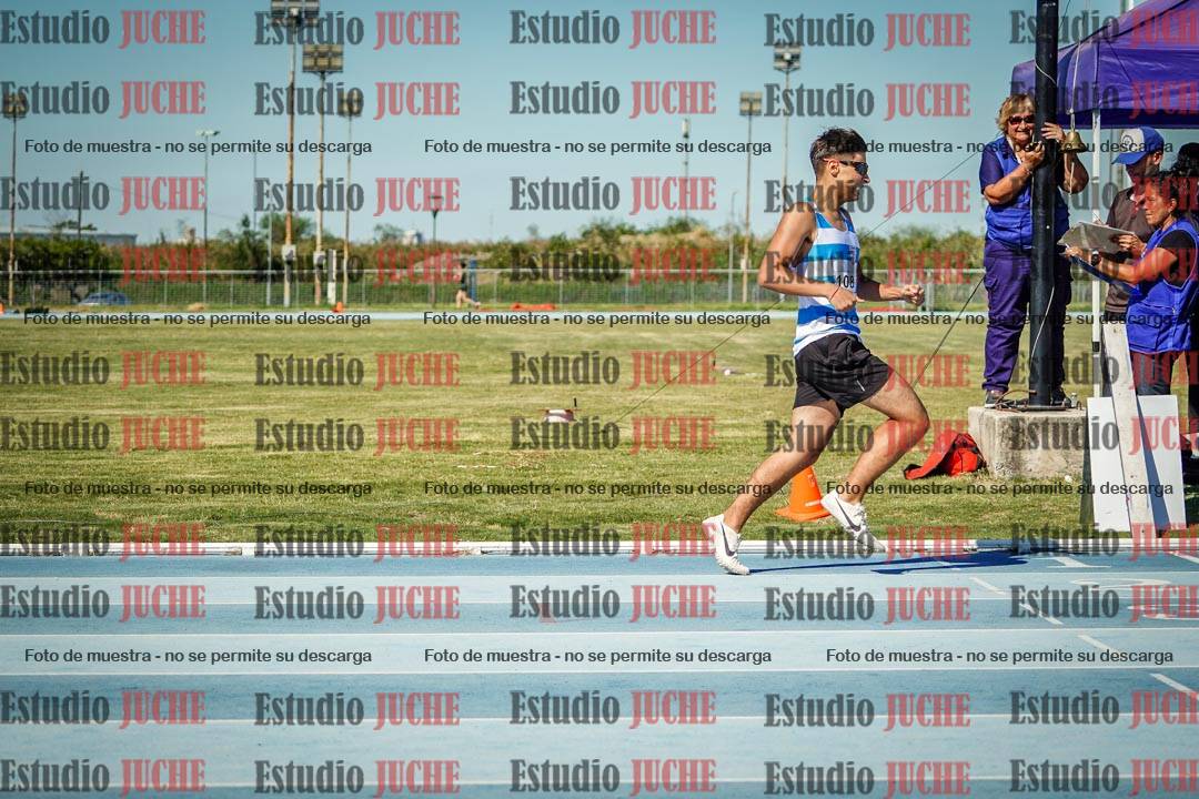 Fotos de los 600 m llanos de varones