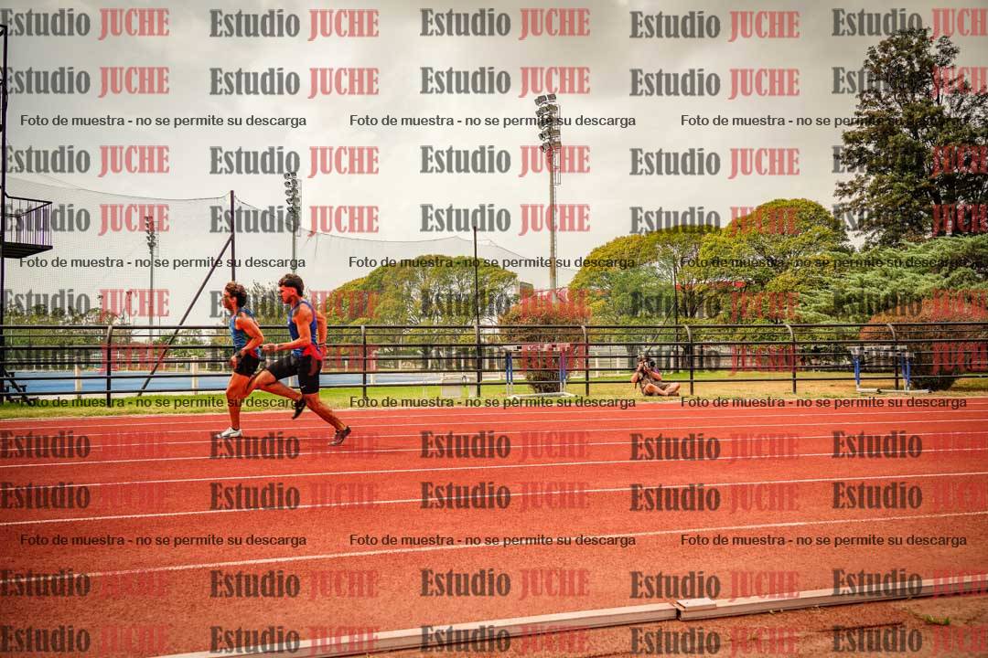 Fotos de los 200 m llanos de varones