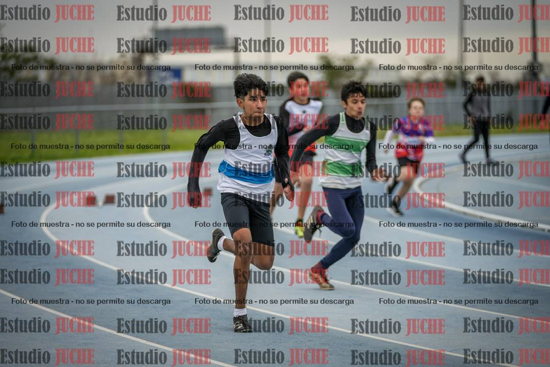 Fotos de los 150 m llanos de varones - U14