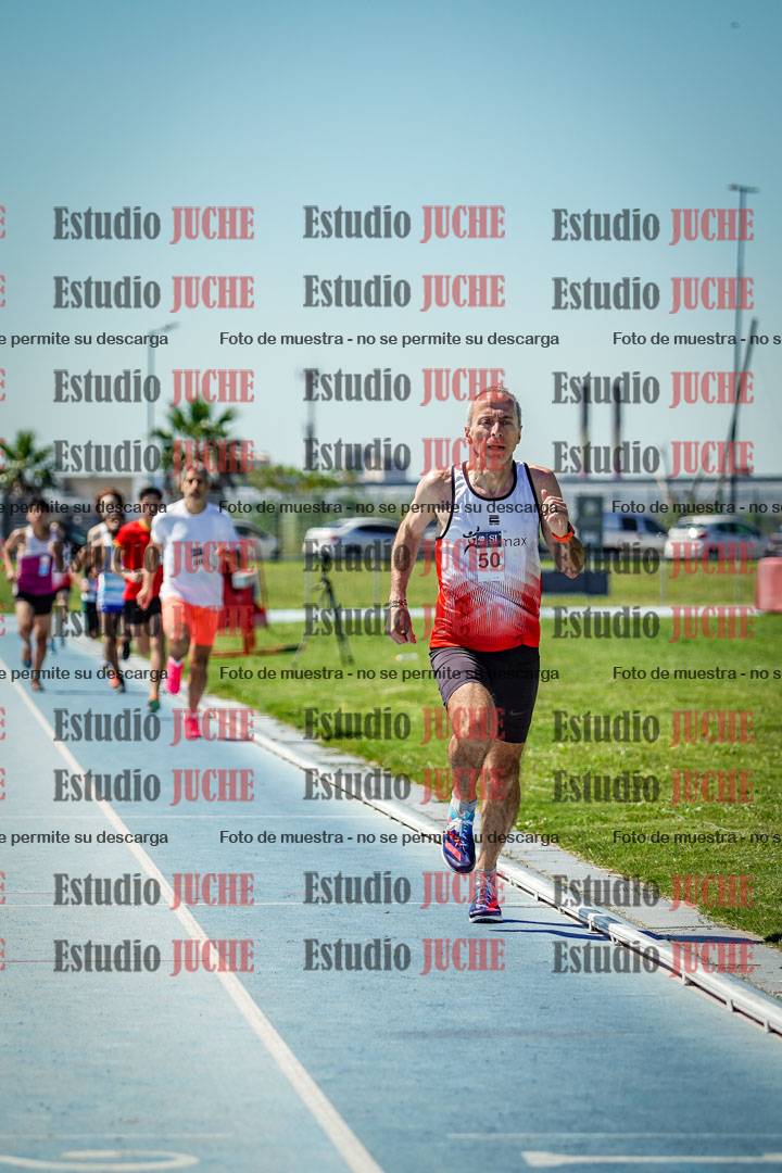 Fotos de los 800 m llanos de varones