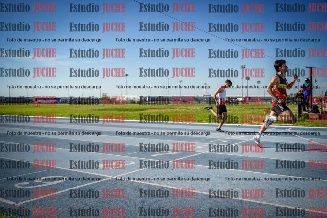 Fotos de los 400 m llanos de varones
