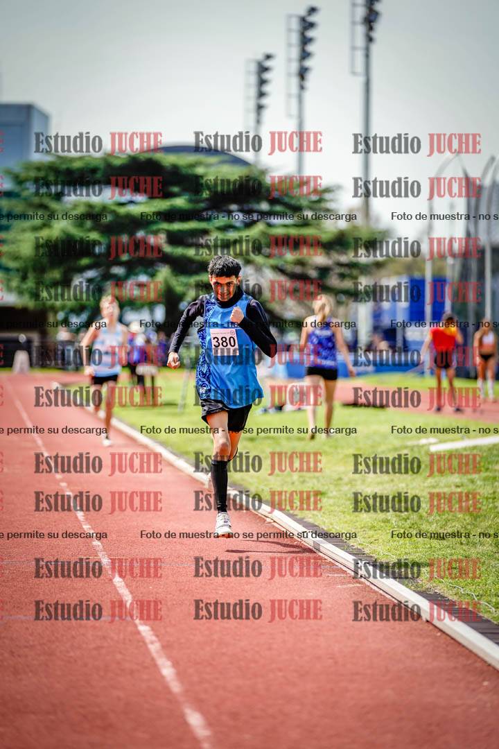 Fotos de los 600 m llanos de varones