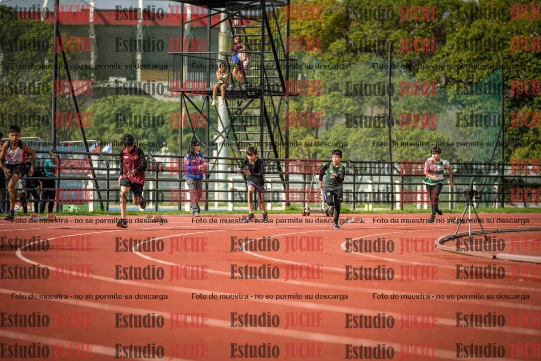Fotos de los 150 m llanos de varones