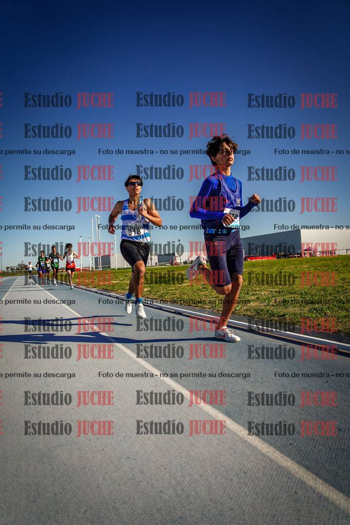 Fotos de los 2000 m llanos de varones