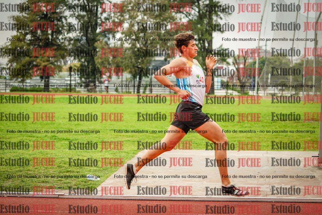 Fotos de los 800 m llanos de varones